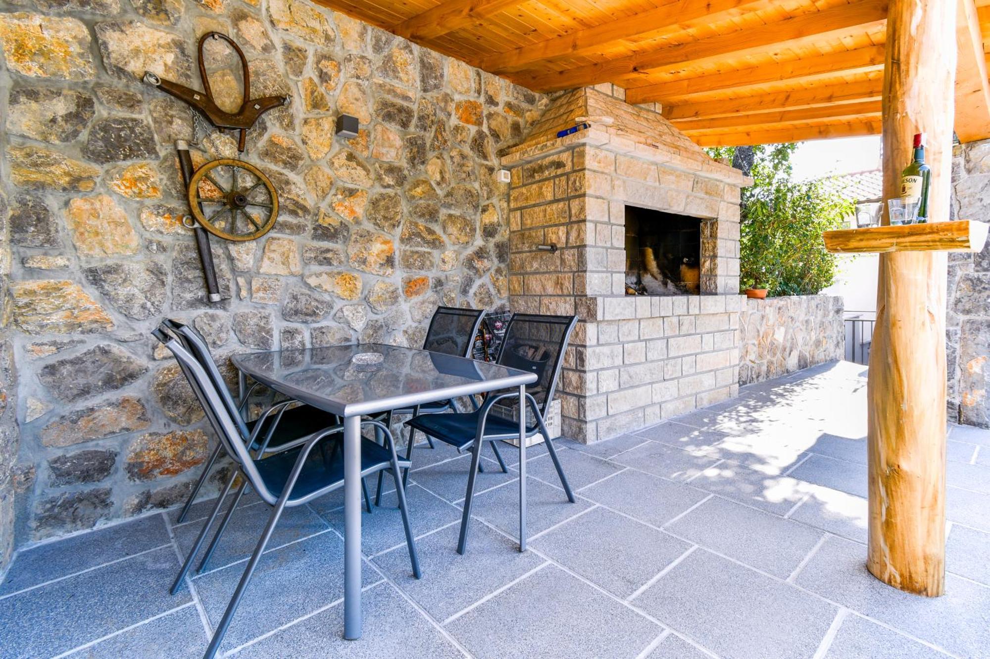 Apartman Lavanda Sa Bazenom I Okucnicom 4* Hreljin Eksteriør billede
