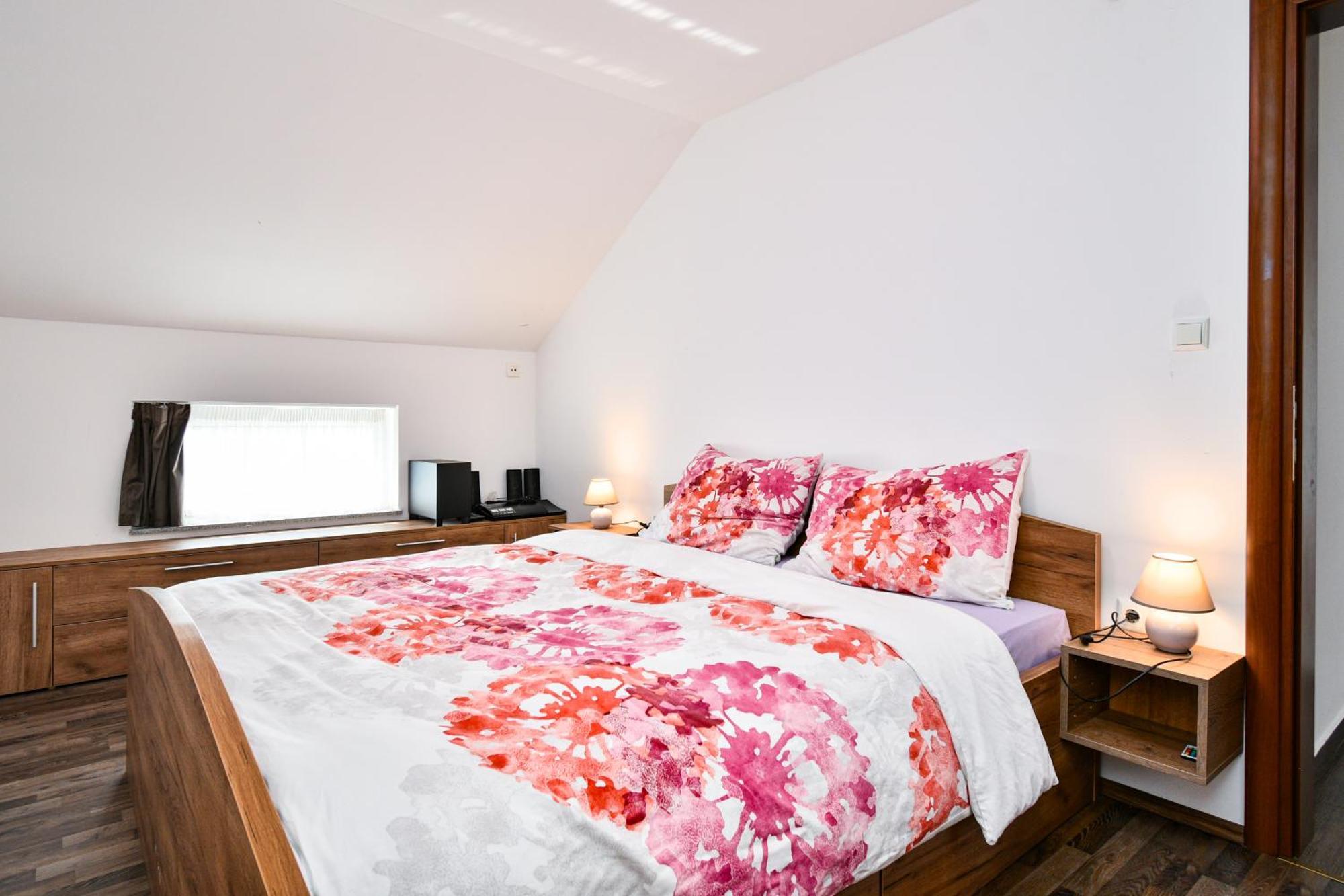 Apartman Lavanda Sa Bazenom I Okucnicom 4* Hreljin Eksteriør billede
