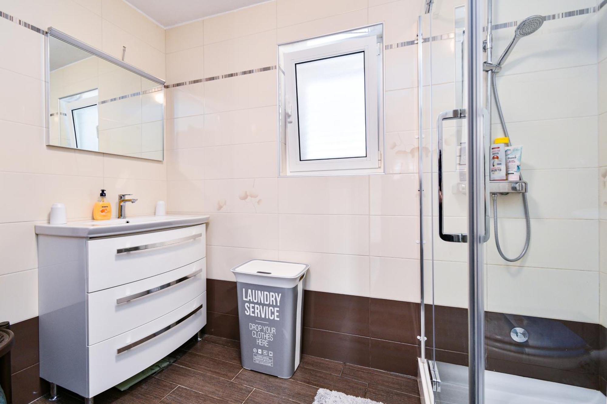 Apartman Lavanda Sa Bazenom I Okucnicom 4* Hreljin Eksteriør billede