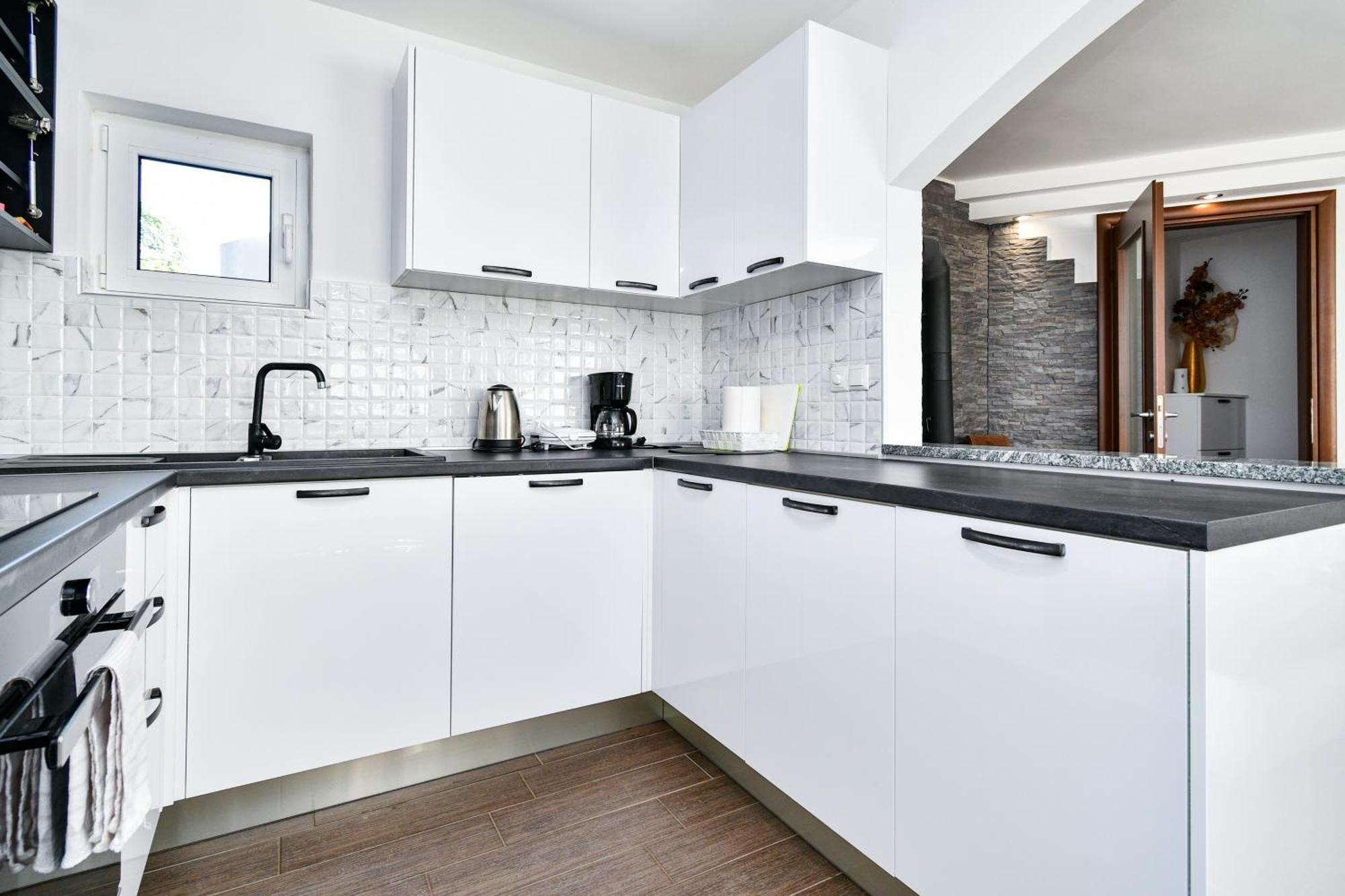 Apartman Lavanda Sa Bazenom I Okucnicom 4* Hreljin Eksteriør billede